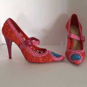 🔥🔥TAKE 20% OFF LIST PRICE 🔥🔥.    ZARA.                  CROCHET PUMPS